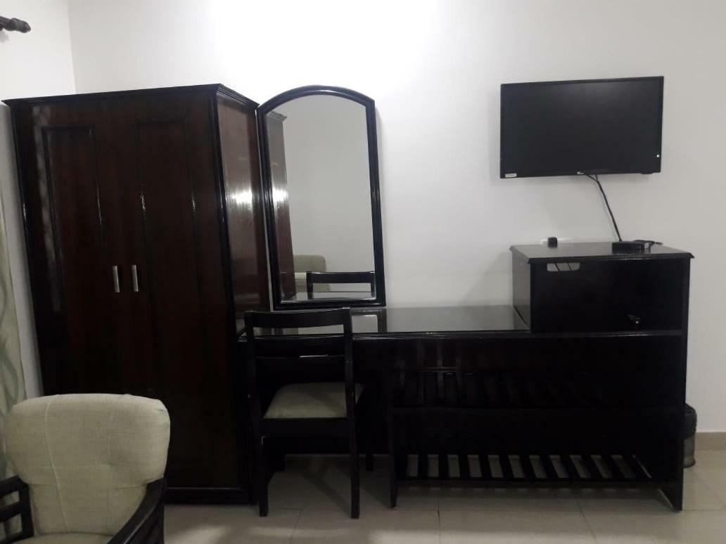 Hotel Vindhwashni Haldwāni Buitenkant foto